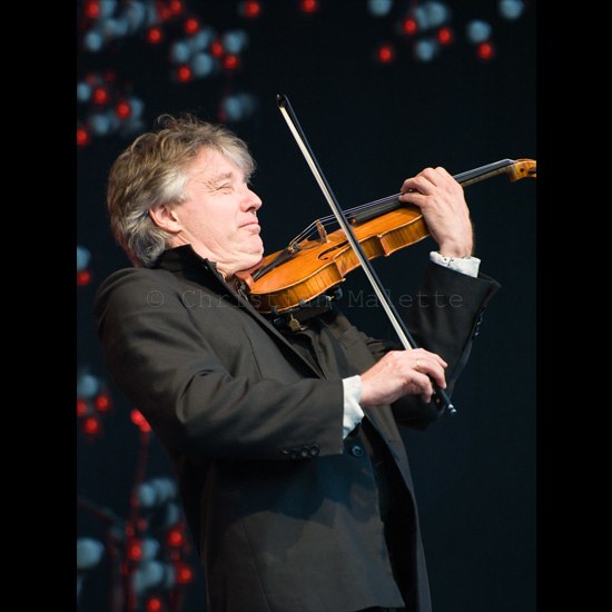 photo de Didier LOCKWOOD au violon, festival de jazz-musette SAINT-OUEN